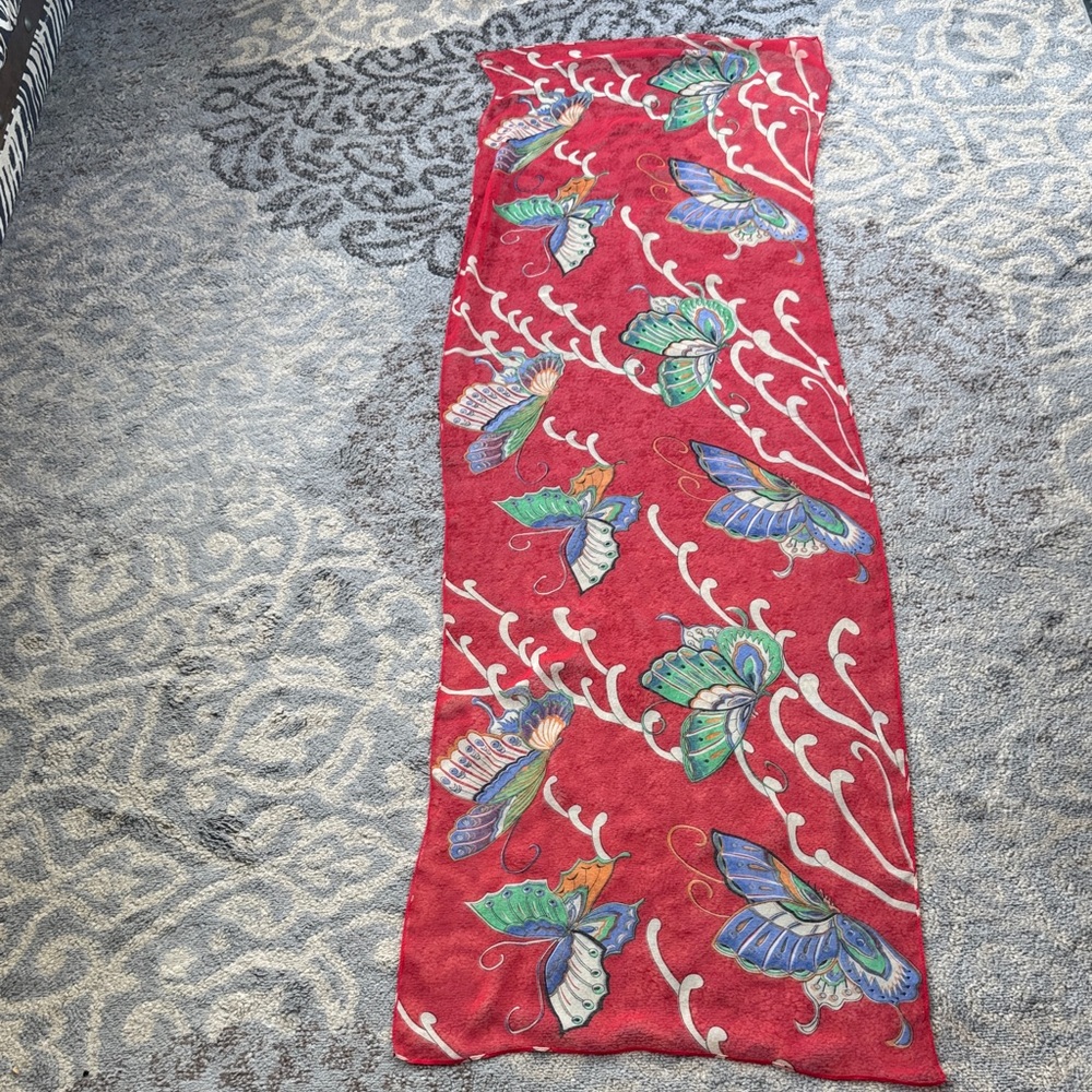 Vintage Butterfly Scarf Red - Picture 1 of 3